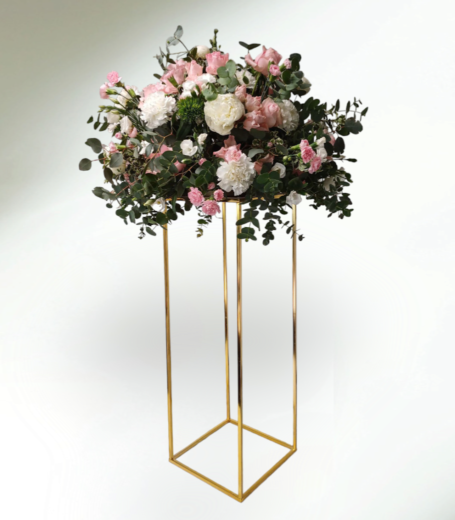 Colonne doré pour décoration mariage par fleuriste A Fleur d'Art Tina Black Auterive